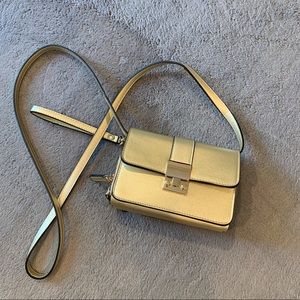 gold crossbody purse